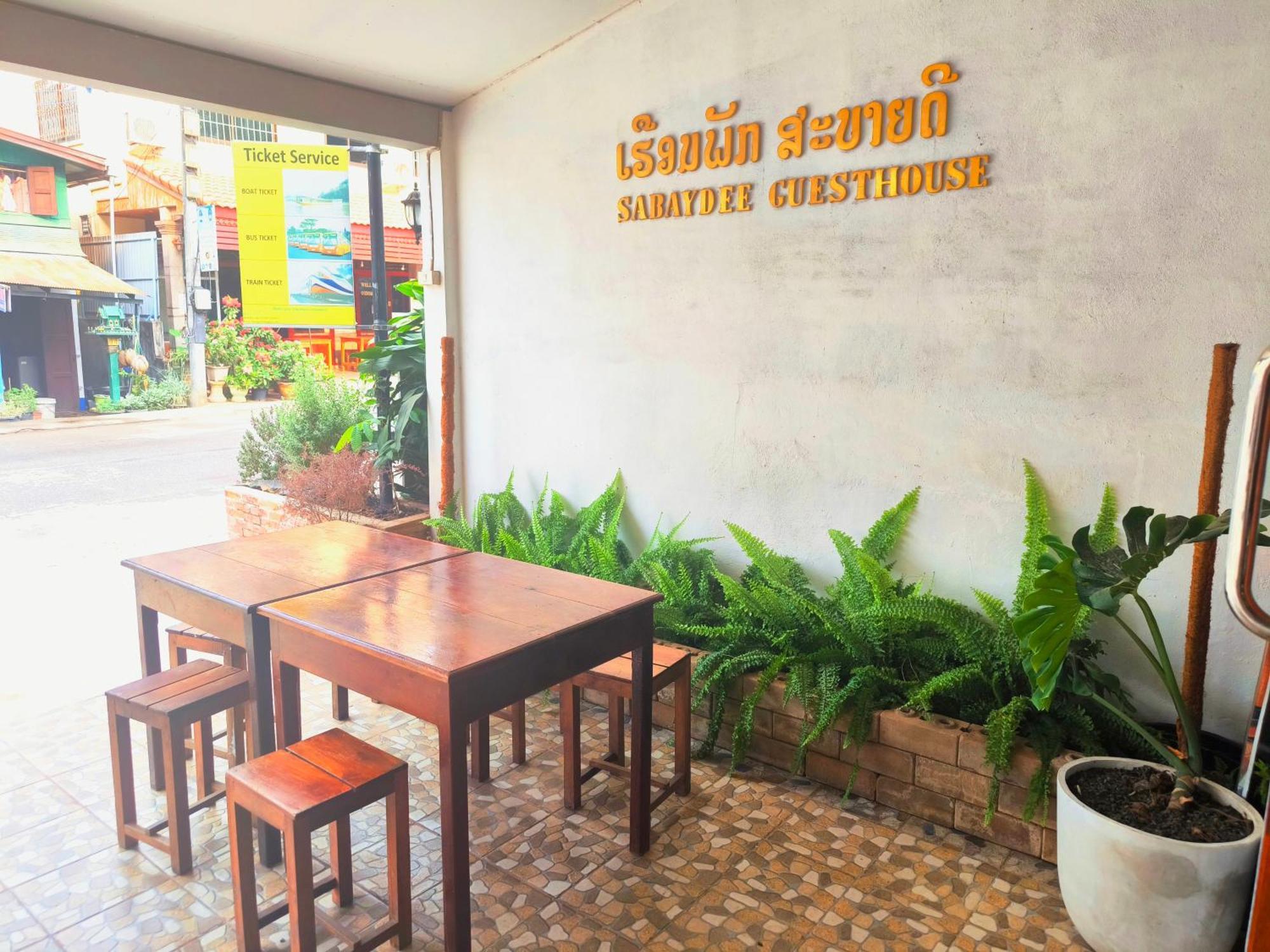 Sabaydee Guesthouse Ban Houayxay Exteriör bild